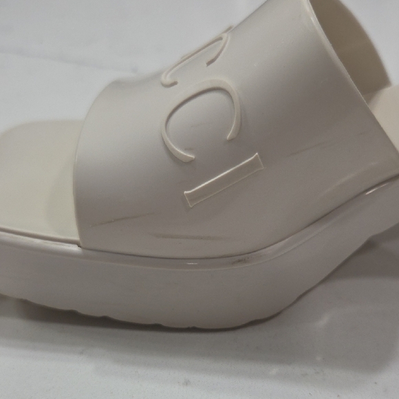 Gucci Women's Cream Mules Sz37 Might Fit Sz4 Gentle Used With No Box - Picture 6 of 16